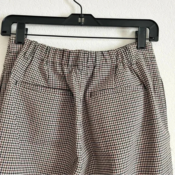 Velvet by Graham & Spencer Plaid Trousers | size 6 - Picture 9 of 9
